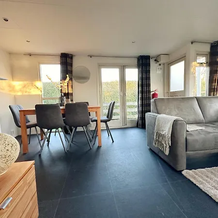 521 Op Recreatiepark De Wielen Sint Maarten